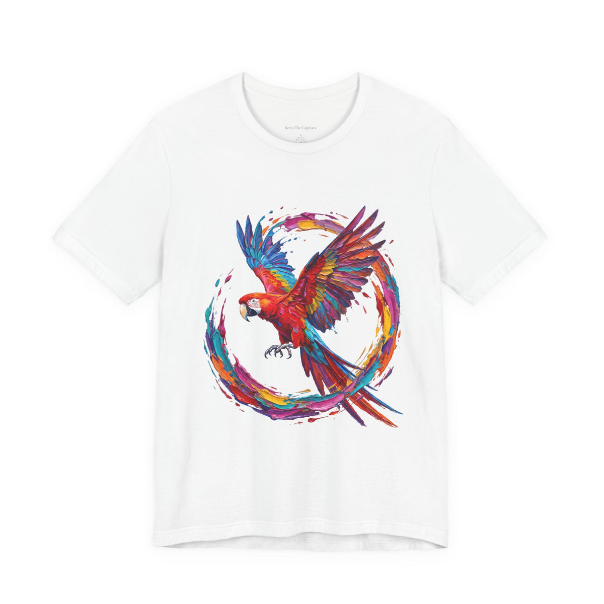 Macaw in Full Flight - Colorful Round Neck T-Shirt