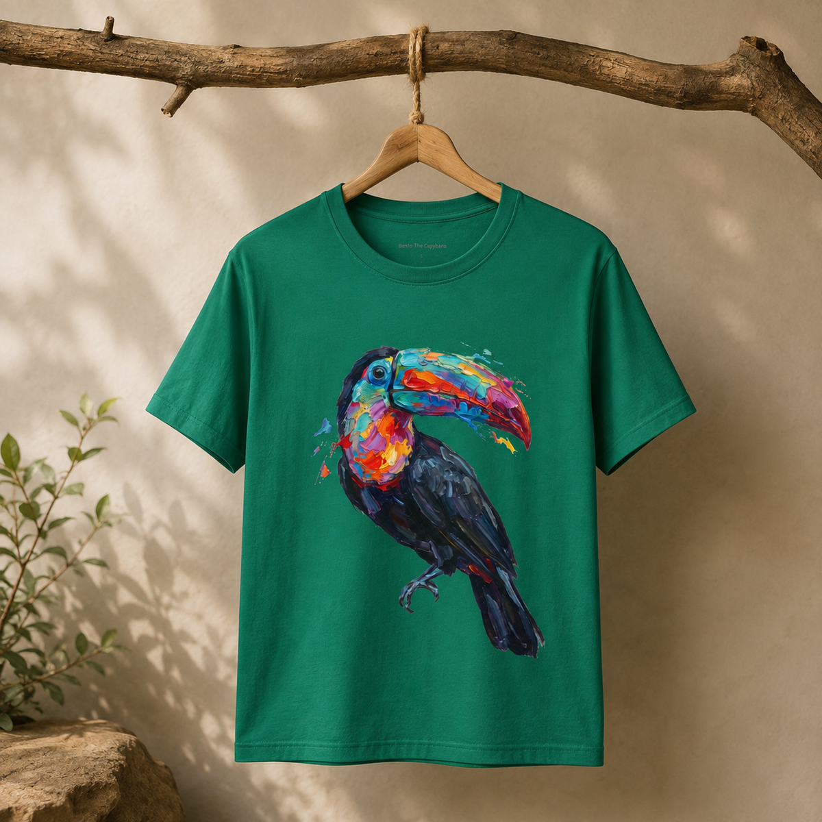 Toucan in Full Color Round Neck T-Shirt
